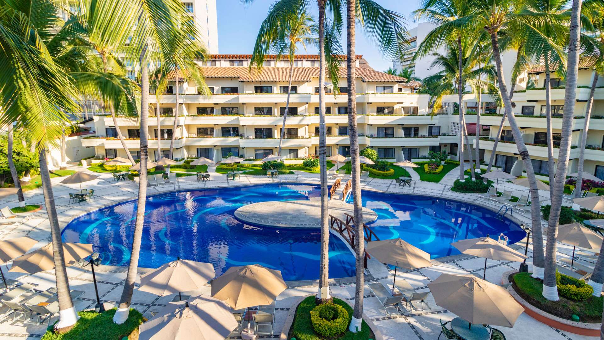 Optimizada villa del mar puerto vallarta pool cover